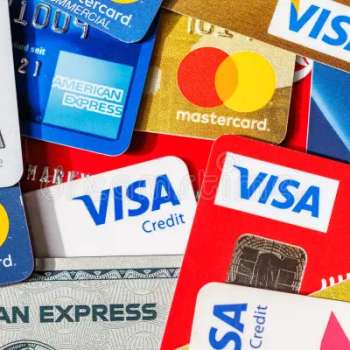 Giro-, Debit- und Kreditkarten: Verstehen Sie die Unterschiede im Detail